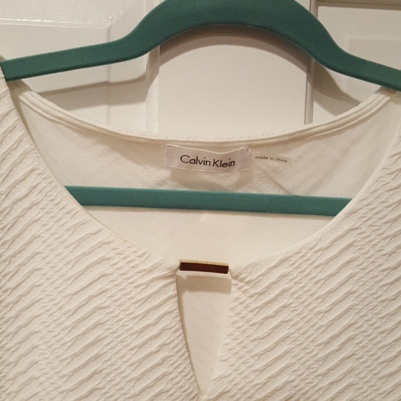 Calvin Klein white 3/4 sleeve top - Picture 3 of 5
